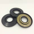 TC Rubber Geely Spare Parts NBR/Silicone Material Engine Gearbox Oil Seal